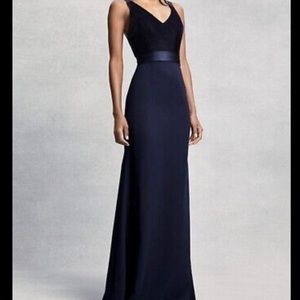Midnight blue V-neck backless dress